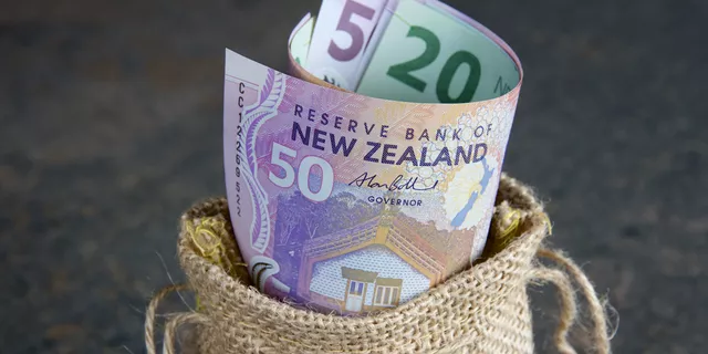 NZDUSD Kembali Terpukul Pasca Rilis Kebijakan The Fed